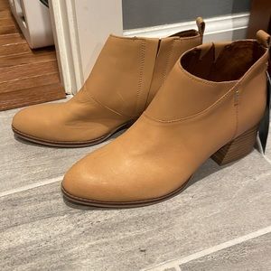 Toms ankle booties